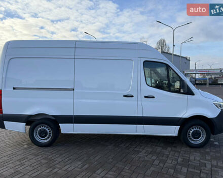 Белый Мерседес Sprinter, объемом двигателя 2 л и пробегом 188 тыс. км за 29999 $, фото 28 на Automoto.ua