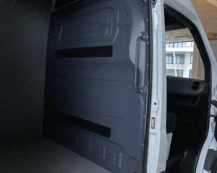 Белый Мерседес Sprinter, объемом двигателя 2 л и пробегом 250 тыс. км за 27900 $, фото 14 на Automoto.ua