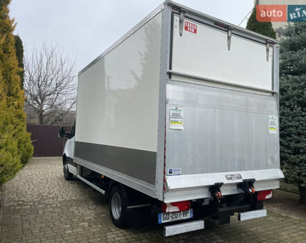 Белый Мерседес Sprinter, объемом двигателя 2.2 л и пробегом 179 тыс. км за 31000 $, фото 3 на Automoto.ua