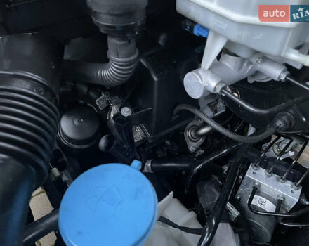 Белый Мерседес Sprinter, объемом двигателя 2.2 л и пробегом 179 тыс. км за 31000 $, фото 18 на Automoto.ua