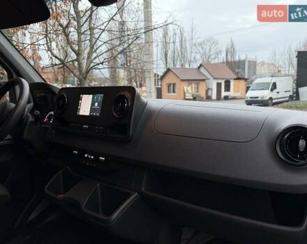 Белый Мерседес Sprinter, объемом двигателя 2 л и пробегом 210 тыс. км за 29850 $, фото 45 на Automoto.ua