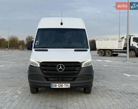 Белый Мерседес Sprinter, объемом двигателя 3 л и пробегом 6 тыс. км за 72000 $, фото 4 на Automoto.ua