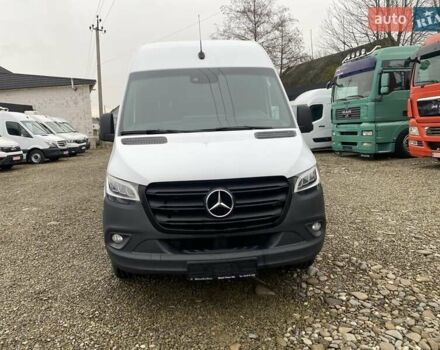 Белый Мерседес Sprinter, объемом двигателя 2.08 л и пробегом 140 тыс. км за 28990 $, фото 3 на Automoto.ua