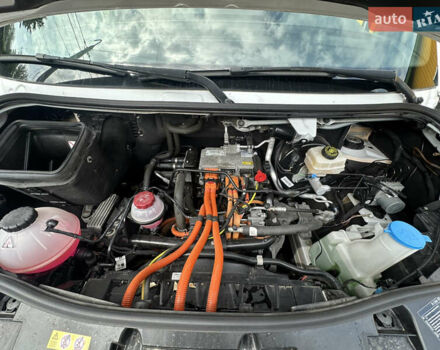 Білий Мерседес Sprinter, об'ємом двигуна 0 л та пробігом 53 тис. км за 21000 $, фото 10 на Automoto.ua