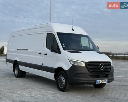 Белый Мерседес Sprinter, объемом двигателя 3 л и пробегом 6 тыс. км за 72000 $, фото 3 на Automoto.ua