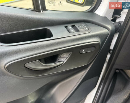 Білий Мерседес Sprinter, об'ємом двигуна 0 л та пробігом 53 тис. км за 21000 $, фото 13 на Automoto.ua