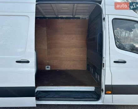 Белый Мерседес Sprinter, объемом двигателя 2 л и пробегом 227 тыс. км за 23900 $, фото 22 на Automoto.ua