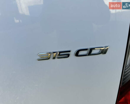 Белый Мерседес Sprinter, объемом двигателя 2 л и пробегом 145 тыс. км за 28999 $, фото 28 на Automoto.ua