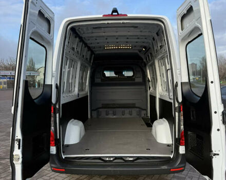 Белый Мерседес Sprinter, объемом двигателя 2 л и пробегом 188 тыс. км за 29999 $, фото 106 на Automoto.ua