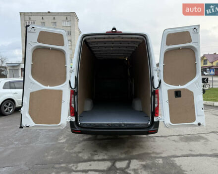 Белый Мерседес Sprinter, объемом двигателя 2 л и пробегом 237 тыс. км за 27200 $, фото 16 на Automoto.ua