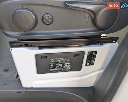 Білий Мерседес Sprinter, об'ємом двигуна 0 л та пробігом 40 тис. км за 17500 $, фото 8 на Automoto.ua