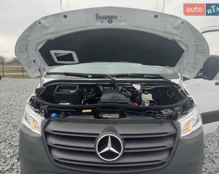 Белый Мерседес Sprinter, объемом двигателя 0 л и пробегом 335 тыс. км за 28500 $, фото 20 на Automoto.ua