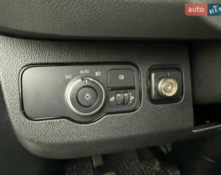 Белый Мерседес Sprinter, объемом двигателя 2 л и пробегом 237 тыс. км за 27200 $, фото 24 на Automoto.ua