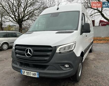 Белый Мерседес Sprinter, объемом двигателя 1.95 л и пробегом 300 тыс. км за 31999 $, фото 3 на Automoto.ua