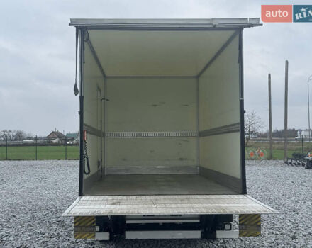 Белый Мерседес Sprinter, объемом двигателя 0 л и пробегом 335 тыс. км за 28500 $, фото 6 на Automoto.ua