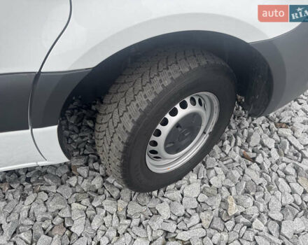 Белый Мерседес Sprinter, объемом двигателя 0 л и пробегом 335 тыс. км за 28500 $, фото 19 на Automoto.ua