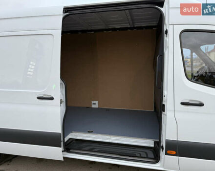 Белый Мерседес Sprinter, объемом двигателя 2 л и пробегом 237 тыс. км за 27200 $, фото 18 на Automoto.ua