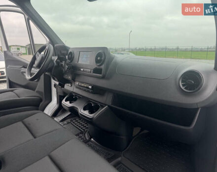 Белый Мерседес Sprinter, объемом двигателя 0 л и пробегом 335 тыс. км за 28500 $, фото 15 на Automoto.ua