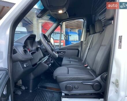Білий Мерседес Sprinter, об'ємом двигуна 2.08 л та пробігом 213 тис. км за 26600 $, фото 52 на Automoto.ua