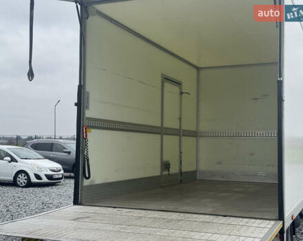 Белый Мерседес Sprinter, объемом двигателя 0 л и пробегом 335 тыс. км за 28500 $, фото 7 на Automoto.ua