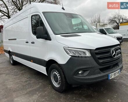Белый Мерседес Sprinter, объемом двигателя 1.95 л и пробегом 300 тыс. км за 31999 $, фото 13 на Automoto.ua