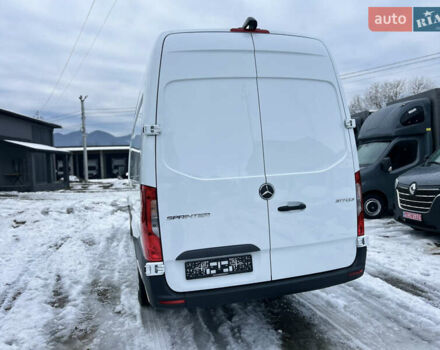 Белый Мерседес Sprinter, объемом двигателя 2 л и пробегом 231 тыс. км за 26650 $, фото 9 на Automoto.ua