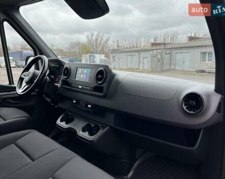 Белый Мерседес Sprinter, объемом двигателя 1.95 л и пробегом 300 тыс. км за 31999 $, фото 30 на Automoto.ua