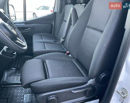 Белый Мерседес Sprinter, объемом двигателя 2 л и пробегом 155 тыс. км за 27900 $, фото 43 на Automoto.ua
