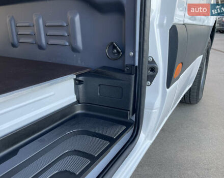 Белый Мерседес Sprinter, объемом двигателя 2 л и пробегом 155 тыс. км за 27900 $, фото 64 на Automoto.ua