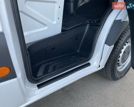 Белый Мерседес Sprinter, объемом двигателя 2 л и пробегом 155 тыс. км за 27900 $, фото 60 на Automoto.ua