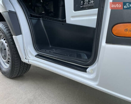 Белый Мерседес Sprinter, объемом двигателя 2 л и пробегом 155 тыс. км за 27900 $, фото 31 на Automoto.ua