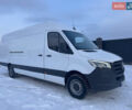 Белый Мерседес Sprinter, объемом двигателя 0 л и пробегом 214 тыс. км за 34900 $, фото 1 на Automoto.ua