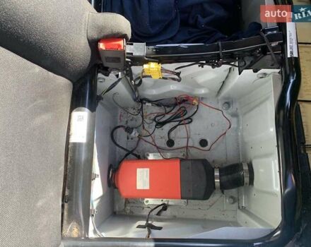 Білий Мерседес Sprinter, об'ємом двигуна 1.95 л та пробігом 243 тис. км за 30000 $, фото 14 на Automoto.ua