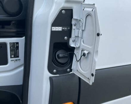 Белый Мерседес Sprinter, объемом двигателя 2 л и пробегом 155 тыс. км за 27900 $, фото 33 на Automoto.ua