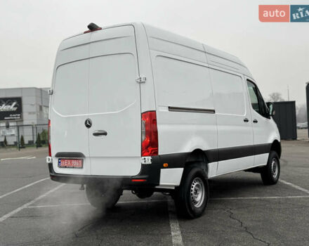 Білий Мерседес Sprinter, об'ємом двигуна 1.95 л та пробігом 3 тис. км за 47000 $, фото 3 на Automoto.ua
