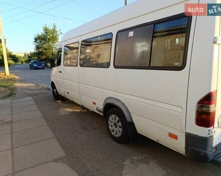 Белый Мерседес Sprinter, объемом двигателя 2.87 л и пробегом 1000 тыс. км за 8000 $, фото 3 на Automoto.ua