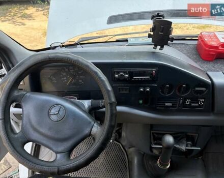 Белый Мерседес Sprinter, объемом двигателя 2.9 л и пробегом 980 тыс. км за 8999 $, фото 5 на Automoto.ua
