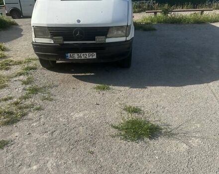 Белый Мерседес Sprinter, объемом двигателя 2.9 л и пробегом 4 тыс. км за 3200 $, фото 3 на Automoto.ua
