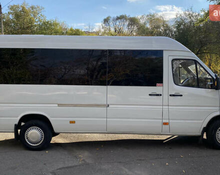 Белый Мерседес Sprinter, объемом двигателя 2.16 л и пробегом 600 тыс. км за 12500 $, фото 3 на Automoto.ua