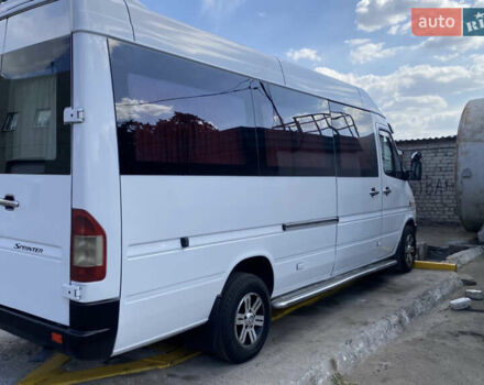 Белый Мерседес Sprinter, объемом двигателя 2.9 л и пробегом 170 тыс. км за 12300 $, фото 2 на Automoto.ua