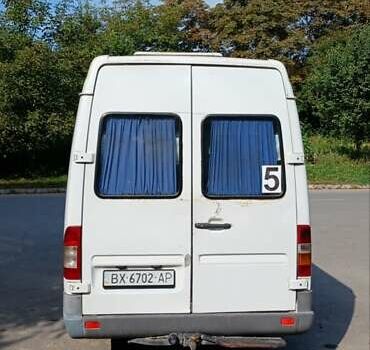 Белый Мерседес Sprinter, объемом двигателя 2.2 л и пробегом 100 тыс. км за 7000 $, фото 4 на Automoto.ua