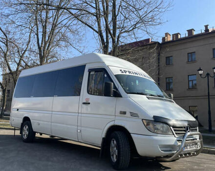Белый Мерседес Sprinter, объемом двигателя 2.15 л и пробегом 292 тыс. км за 7999 $, фото 3 на Automoto.ua