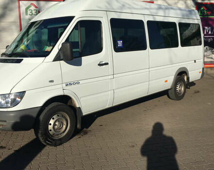 Белый Мерседес Sprinter, объемом двигателя 2.69 л и пробегом 170 тыс. км за 14500 $, фото 4 на Automoto.ua