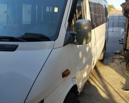 Белый Мерседес Sprinter, объемом двигателя 2.15 л и пробегом 1000 тыс. км за 10000 $, фото 2 на Automoto.ua