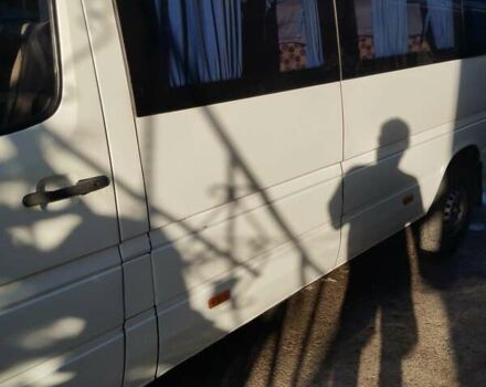 Белый Мерседес Sprinter, объемом двигателя 2.15 л и пробегом 1000 тыс. км за 10000 $, фото 1 на Automoto.ua