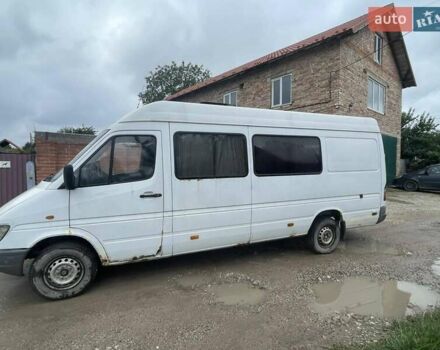Белый Мерседес Sprinter, объемом двигателя 2.87 л и пробегом 500 тыс. км за 5300 $, фото 3 на Automoto.ua