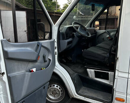 Белый Мерседес Sprinter, объемом двигателя 2.87 л и пробегом 800 тыс. км за 7500 $, фото 7 на Automoto.ua