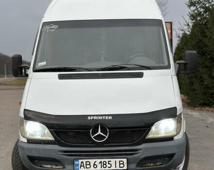 Белый Мерседес Sprinter, объемом двигателя 2.15 л и пробегом 359 тыс. км за 9350 $, фото 1 на Automoto.ua
