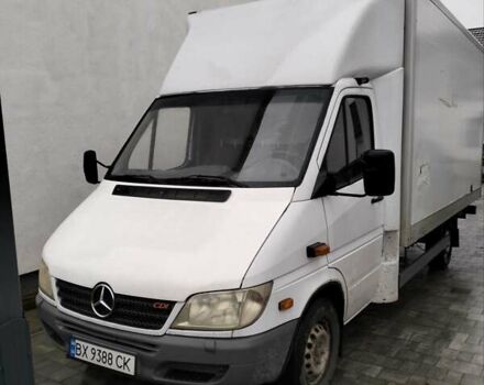 Белый Мерседес Sprinter, объемом двигателя 2.69 л и пробегом 412 тыс. км за 12500 $, фото 2 на Automoto.ua