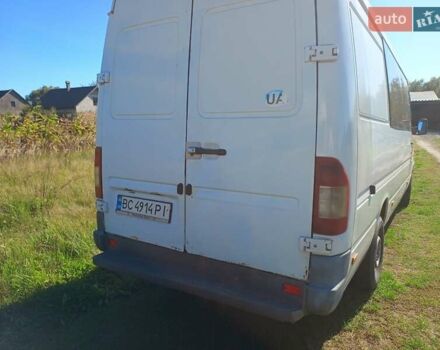 Белый Мерседес Sprinter, объемом двигателя 2.2 л и пробегом 200 тыс. км за 7500 $, фото 2 на Automoto.ua